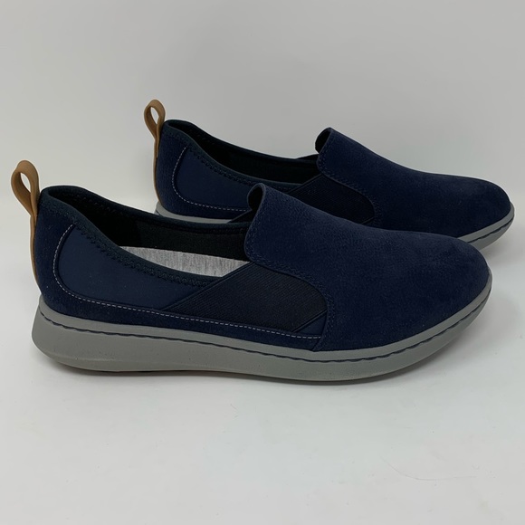 clarks step move fly